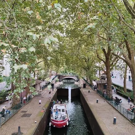 Moderno Al Centro Di - Republique * パリ