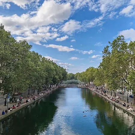 Moderno Al Centro Di - Republique